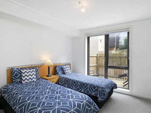 APARTMENT 11 PACIFIC APARTMENTS - Redcliffe Tourism 5