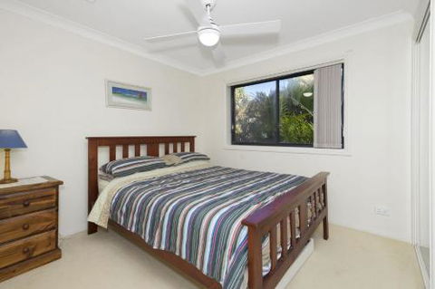 Al Mare No 2 42a - Redcliffe Tourism 4