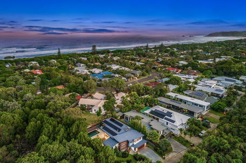 A PERFECT STAY - Copper Sands - Redcliffe Tourism 2