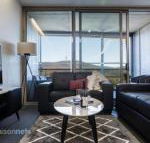 1 Bedroom Apt With Parking Walk to ANU - Redcliffe Tourism