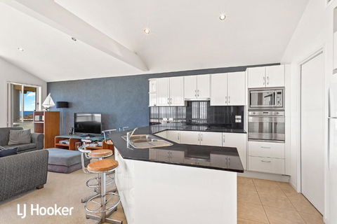Absolute Waterfront At Anna Bay - Redcliffe Tourism 1