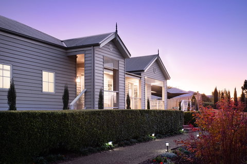 Florence - Redcliffe Tourism 0