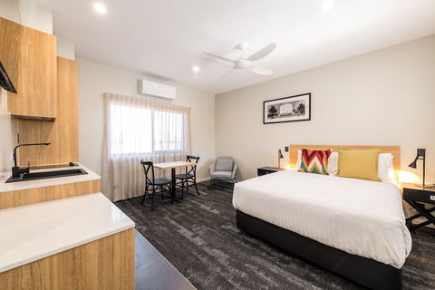 Avenue Motel Apartments - Redcliffe Tourism 6