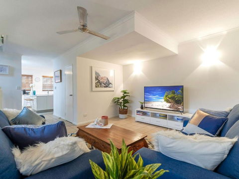 Allawah Palms Villa - Redcliffe Tourism 5