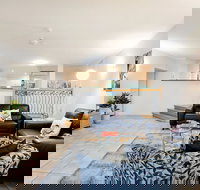 Serenity over the Sea - Redcliffe Tourism