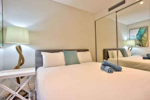 Apartment Darling Harbour Day St. 3 - Redcliffe Tourism 0