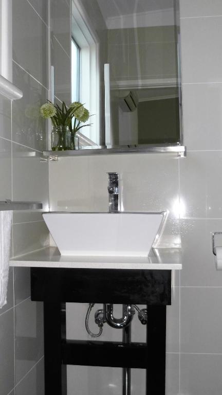 Greenleigh Cooma Motel - Redcliffe Tourism 4