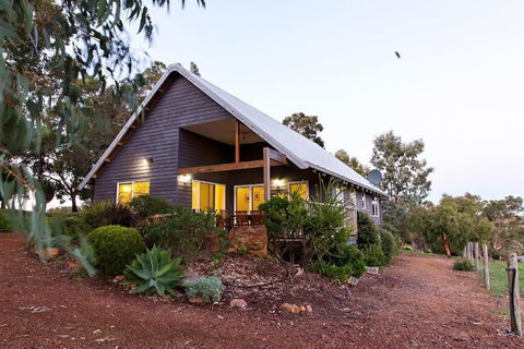 Wildwood Valley - Redcliffe Tourism 2