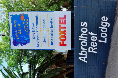 Abrolhos Reef Lodge - Redcliffe Tourism 0