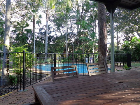 Forest Lodge Apartments - Redcliffe Tourism 2