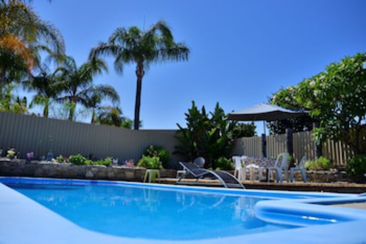  Redcliffe Tourism