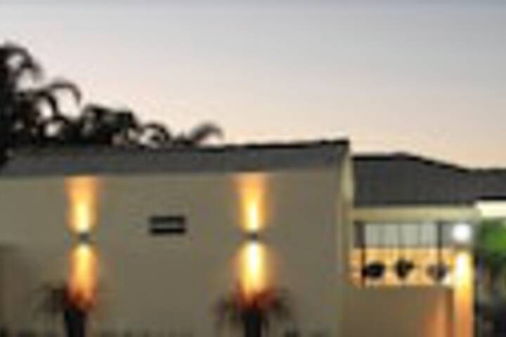  Redcliffe Tourism