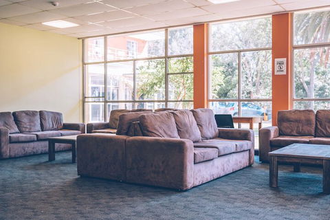 Greenwich Village Accommodation Hostel - Redcliffe Tourism 6