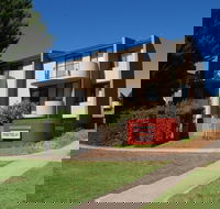 Manuka Park Apartments - Redcliffe Tourism