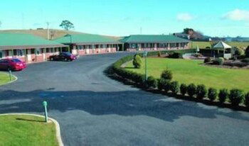 Kentish Hills Retreat - Redcliffe Tourism 2