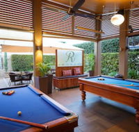 O'Shea's Royal Hotel - Redcliffe Tourism