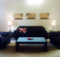 Australian Home Away at East Doncaster George - Redcliffe Tourism