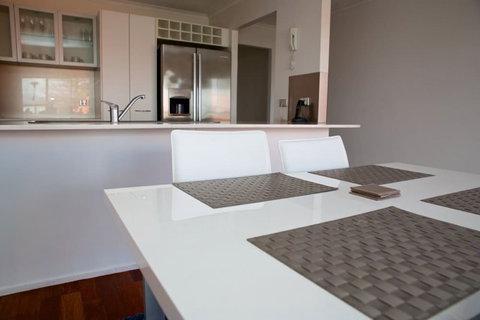 Foreshore Apartments - Redcliffe Tourism 2
