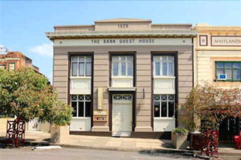 The Bank Guesthouse - Redcliffe Tourism 1