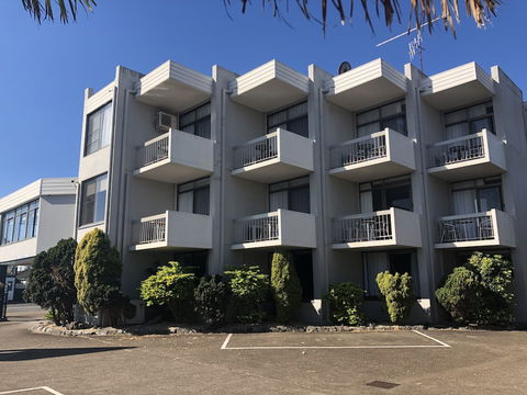 East Port Motor Inn - Redcliffe Tourism 1