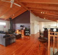 Pelican Sands Bed  Breakfast - Redcliffe Tourism