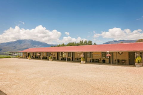 Allamar Motor Inn Motel - Redcliffe Tourism 0