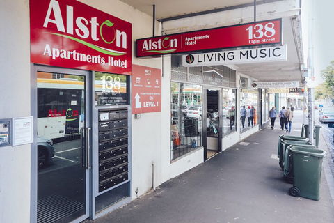 Alston Apartments Hotel - Redcliffe Tourism 1