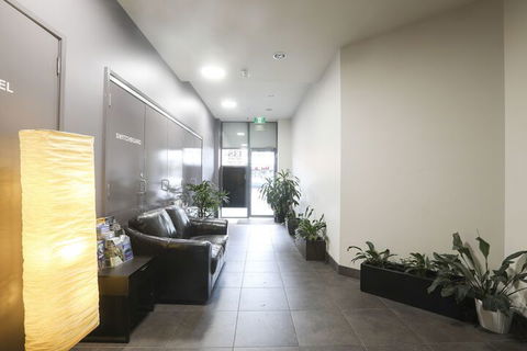 Alston Apartments Hotel - Redcliffe Tourism 4