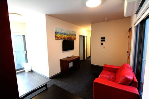 Alston Apartments Hotel - Redcliffe Tourism 7