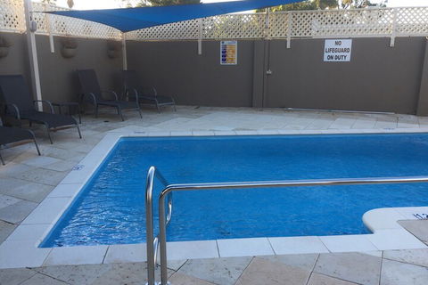 Foreshore Motel - Redcliffe Tourism 2