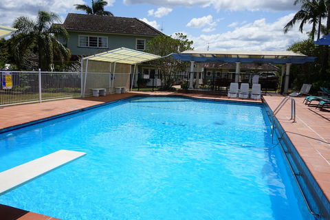 Melville House - Redcliffe Tourism 4