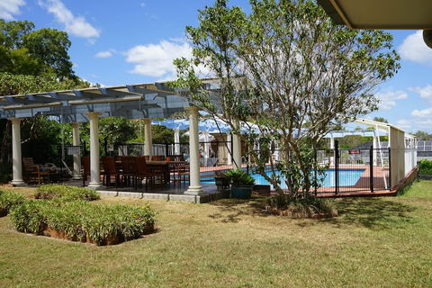 Melville House - Redcliffe Tourism 1