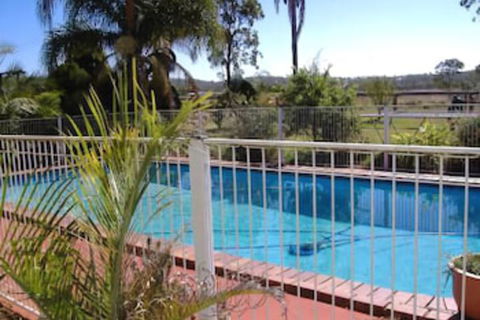 Lee Farm Stay Cottages - Redcliffe Tourism 2