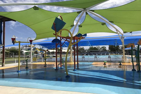 Emerald Inn - Redcliffe Tourism 4