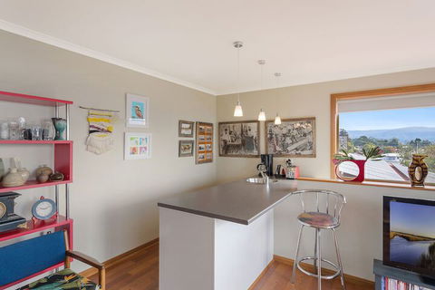 Monaro Cottage - Redcliffe Tourism 1