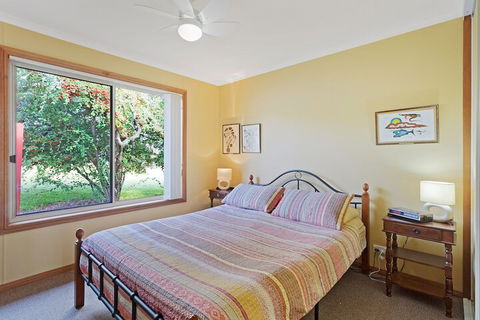 Monaro Cottage - Redcliffe Tourism 3