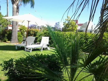 Country Leisure Motor Inn - Redcliffe Tourism 1