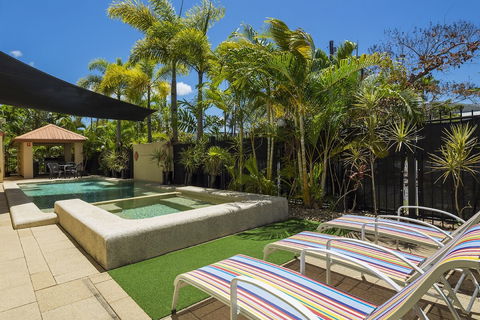 City Plaza Apartments - Redcliffe Tourism 4