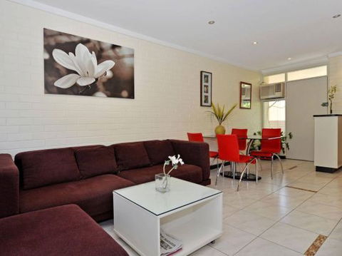 Park Vista Executive Townhouses - Redcliffe Tourism 0