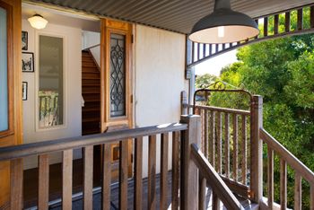 Alpha Loft - Redcliffe Tourism 3