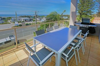 Pacific Royale Penthouse 311 - Redcliffe Tourism 1