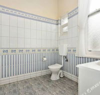 Rose Garden Spacious Family Home Near CBD - Redcliffe Tourism