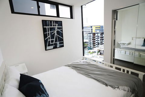 Chic Brisbane Living - Redcliffe Tourism 3