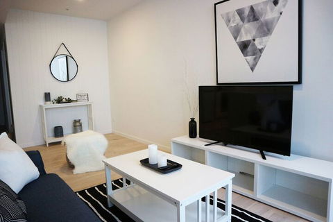 Chic Brisbane Living - Redcliffe Tourism 7