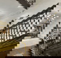 Farmers Home Hotel - Redcliffe Tourism