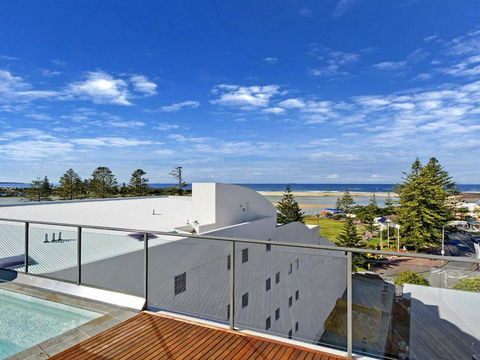 Coast Apartment 31 Blue Coral Terrace - Redcliffe Tourism 1