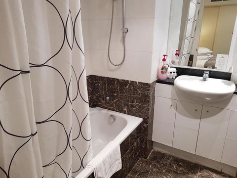 Accommodation Sydney 38 Harbour Street Sydney - Redcliffe Tourism 1