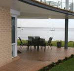 1 The Clippers 131 Soldiers Point Road fabulous waterfront unit - Redcliffe Tourism