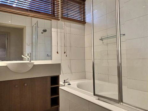 Alpine Walkabout Alpine Getaways - Redcliffe Tourism 1