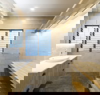 Beachside Bliss in Clifton Beach - Redcliffe Tourism